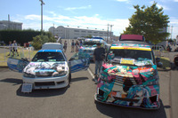 教習所に痛車登場! かぶら自動車教習所痛車展示会に2300人の来場者 画像