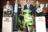 マヒンドラ&マヒンドラ、新型スクーター Gusto 発表へ…ホンダ対抗 画像