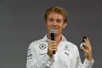 高級時計IWCシャフハウゼン、F1ニコ・ロズベルグモデルを披露 画像