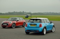 MINI 初の5ドアハッチバック、日本でも発売…室内広く 298万円から 画像