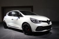 ルノー ルーテシアRS にモナコGP記念車…モナコの街の“スポーツ&シック”感を表現 画像