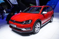 【パリモーターショー14】VW ゴルフ 新型、「オールトラック」登場…ヴァリアント がSUVに 画像