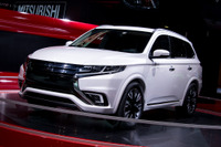 【パリモーターショー14】三菱 アウトランダーPHEV に先進デザインの「コンセプト-S」 画像
