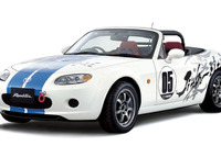 【東京オートサロン06】 マツダ、パーティレース用の2モデル出品 画像