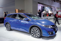 【パリモーターショー14】ホンダ シビック、2015年型を初公開…内外装をイメージチェンジ 画像