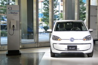 【VW e-up!/e-ゴルフ 発表】庄司社長「CHAdeMO対応に万全を期す」 画像