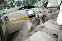 【トヨタ エスティマ 新型発表】よく見て使ってみると…インテリア 画像