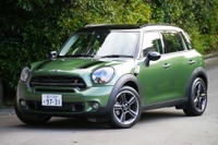 【MINI クロスオーバー 試乗】ディーゼル新時代、「プレミアム」名乗るには今一歩…中村孝仁 画像