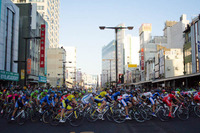 【ジャパンカップ14】宇都宮クリテリウムに過去最高の4万1000人…写真判定の結果は？ 画像