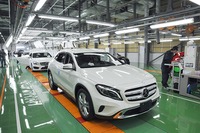 意外と知らない？輸入されたクルマが納車されるまで…メルセデス豊橋新車整備センターで見学が可能に 画像
