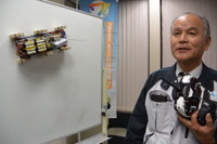 まるで忍者? 首都高の点検ロボット、試作機を公開 画像
