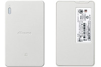 NTTドコモ、「おサイフケータイ ジャケット01」を30日に発売 画像