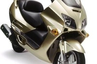 セコムと提携、ホンダがバイク盗難防止装置を装着 画像