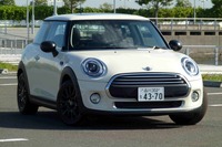 【MINI ワン 試乗】シンプルさが素の魅力を引き立てるベースモデル…島崎七生人 画像