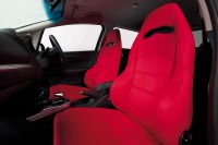 ブリッド、軽自動車にも対応するスポーツシート ディーゴII ライツなどを発売 画像