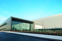 ジャガー・ランドローバー、英国に新エンジン工場を開業…新世代「インジニウム」生産 画像