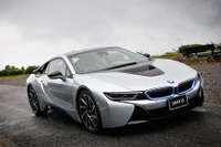 【BMW i8 試乗】 先進的ながら原始のハートを刺激するスーパーカー…諸星陽一 画像