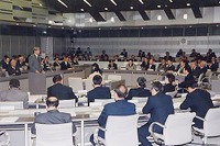 【新聞ウォッチ】石原都知事、今度はメーカーいじめを加速? 画像