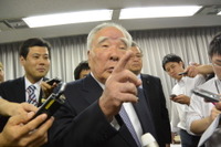 スズキ鈴木会長、軽への燃費課税の検討「地方いじめを東京でやっている」 画像