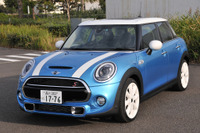 【MINI クーパーS 5ドア 試乗】使いやすいパッケージングとピーキーなハンドリング…諸星陽一 画像