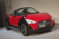 【ダイハツ コペン エクスプレイ 発表】オープンカーの概念を変える「遊び車」…3つの“X”に想い［写真蔵］ 画像