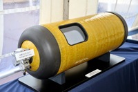 【トヨタ MIRAI 発表】16年度新設の水素ステーションだと航続距離は700kmに延びる 画像