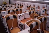 エアバスの最新鋭機「A350 XWB」のビジネスクラスを写真で見る［写真蔵］ 画像