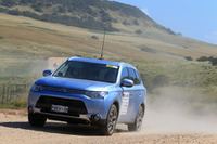 【オーストラレーシアン・サファリ取材記】「ランエボの親戚」実感する アウトランダーPHEV のオフ性能 画像