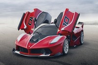 フェラーリ、ハイブリッドスーパーカー FXX K をアブダビで世界初公開へ 画像