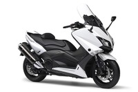 ヤマハ、 TMAX530 シリーズ2015年モデルを発売…倒立式フロントフォークなどを新採用 画像