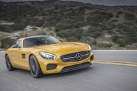 【メルセデスベンツ AMG GT S 試乗】想像を超えるほどスパルタン、ガルウイングを捨て軽やかに…山崎元裕 画像