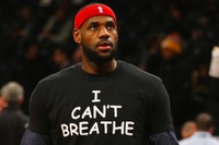米スポーツ界へも…拡散する「I can't breathe」メッセージの深い意味 画像