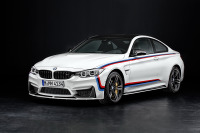 【エッセンモーターショー14】BMW M4 に「Mパフォーマンス」…ステアリングホイールにラップタイム 画像