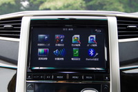 アルパイン、トヨタ プリウスα 専用「ビッグXプレミアムEX900」を設定 画像