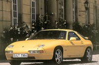 【ポルシェ第4のモデルを追う】フロントにV8エンジン、『928』復活へ 画像