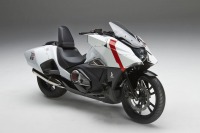 【東京オートサロン15】ホンダ二輪、「シドニアの騎士」コラボモデルや ゴールドウイング 記念車など展示 画像