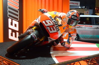 【東京オートサロン15】ホンダ、二輪コーナーで「MotoGP体験」…ゴールドウイング SE も出展 画像