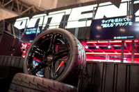 【東京オートサロン15】POTENZA新製品「Adrenalin RE003」をお披露目…ストリート向けタイヤ 画像