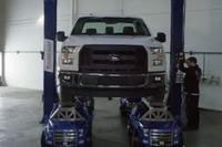 フォード F-150 新型の子ども用電動自動車、実車で耐久テスト［動画］ 画像