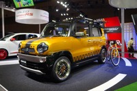 【東京オートサロン15】人気の ハスラー をカスタマイズ…スズキが示す2つの方向性 画像