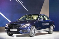 【デトロイトモーターショー15】メルセデス Cクラス 新型に PHV…燃費は47.6km/リットル 画像