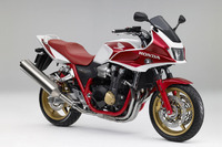 ホンダ、特別色のCB1300 スーパーボルドール を発売 画像