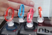 【ウェアラブルEXPO15】細身のボディに、運動・食事・睡眠データを蓄積する「UP」 画像