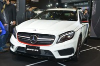 【東京オートサロン15】メルセデスベンツ GLA45 AMG…最強のコンパクトSUV［詳細画像］ 画像
