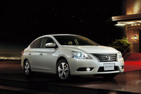 日産 シルフィ、特別仕様車 Gルグラン を発売…専用16インチアルミや本革シート 画像