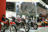 【東京モーターサイクルショー06】PUT ON A BIKE! 画像