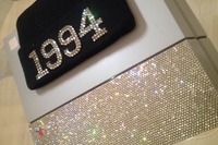 クリスタルが散りばめられた「PS4 20周年記念モデル」がオークションに出現 画像