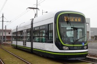 広島電鉄の超低床車「グリーンムーバーLEX」7両に 画像