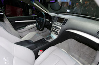 【ニューヨークモーターショー06】G35クーペ のデザインについて聞く 画像