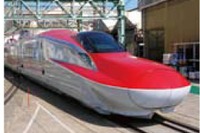 秋田新幹線 E6系 こまちに、積水化成品の融雪ヒーターとピオセラン採用 画像